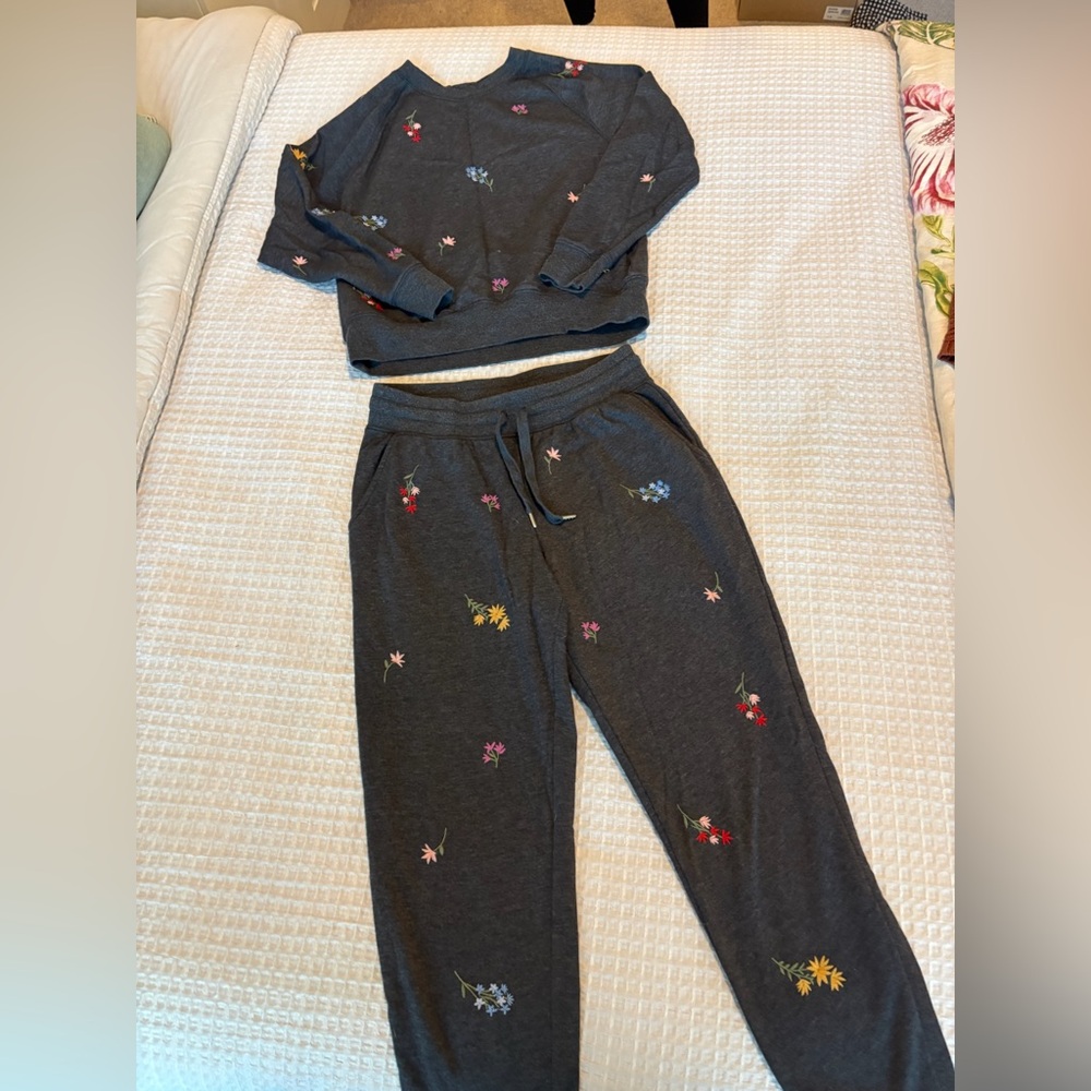 Floral Embroidered Loungewear Set